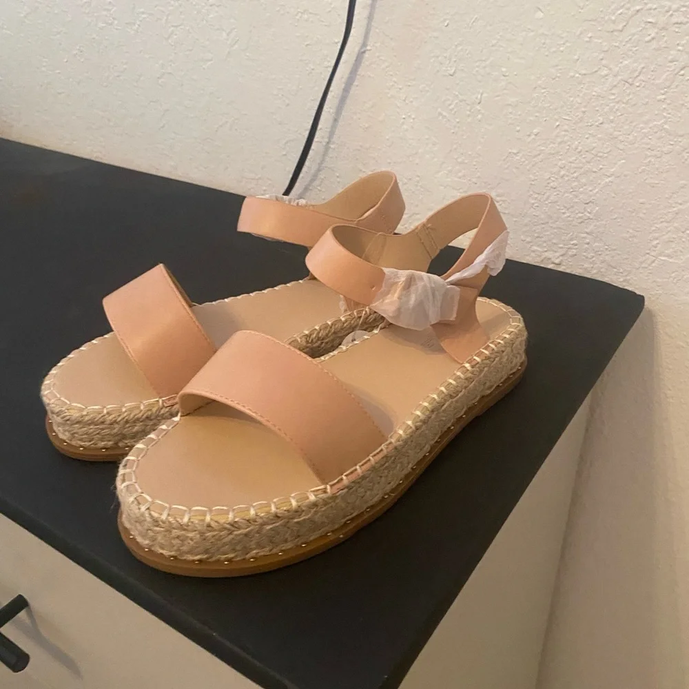 sandals - Picture 2 of 2